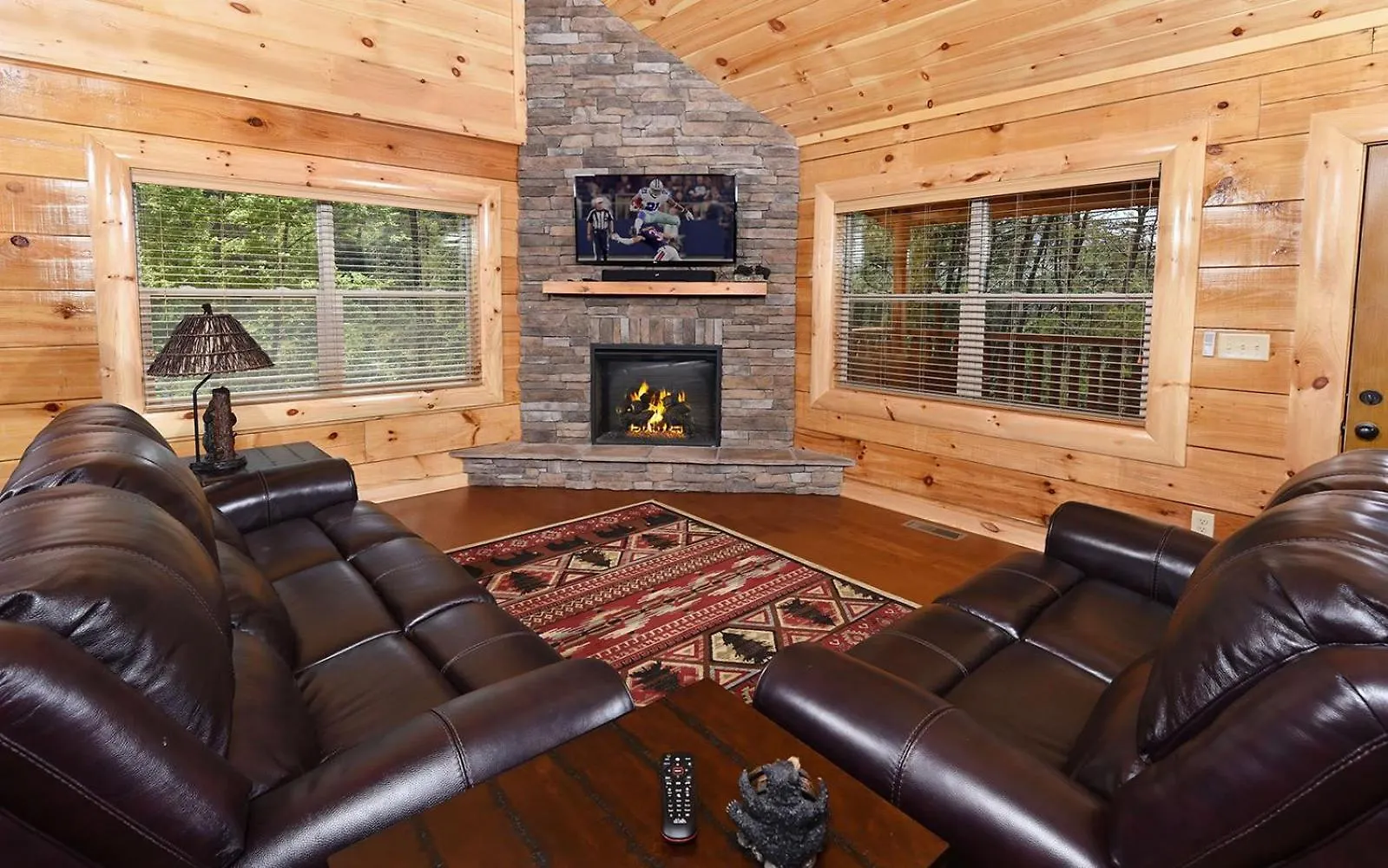 Villa Rocky Roost Pigeon Forge
