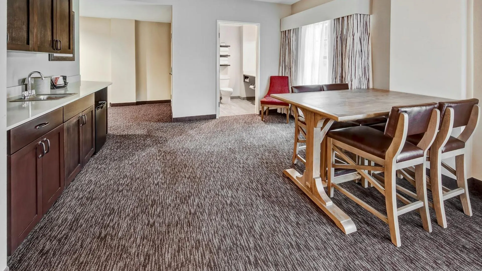 Hotel Black Fox Pigeon Forge, Tapestry Collection By Hilton Pigeon Forge