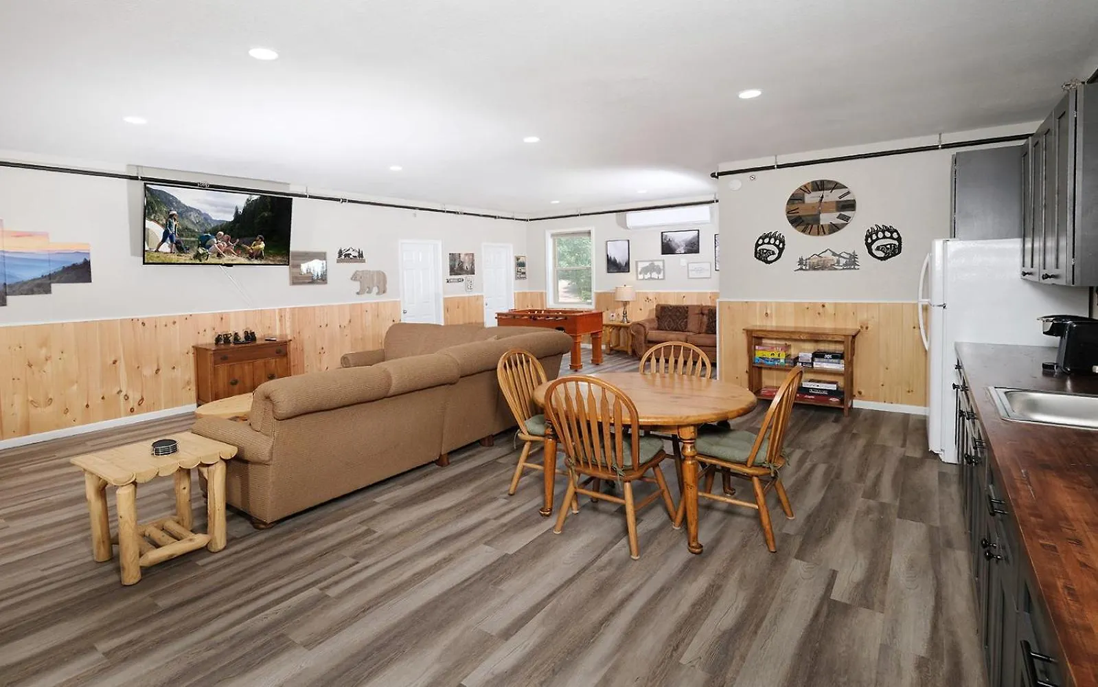 4 Cubs Cove * Pigeon Forge