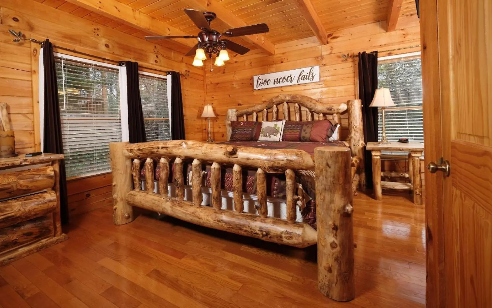 Logged Holiday home Pigeon Forge