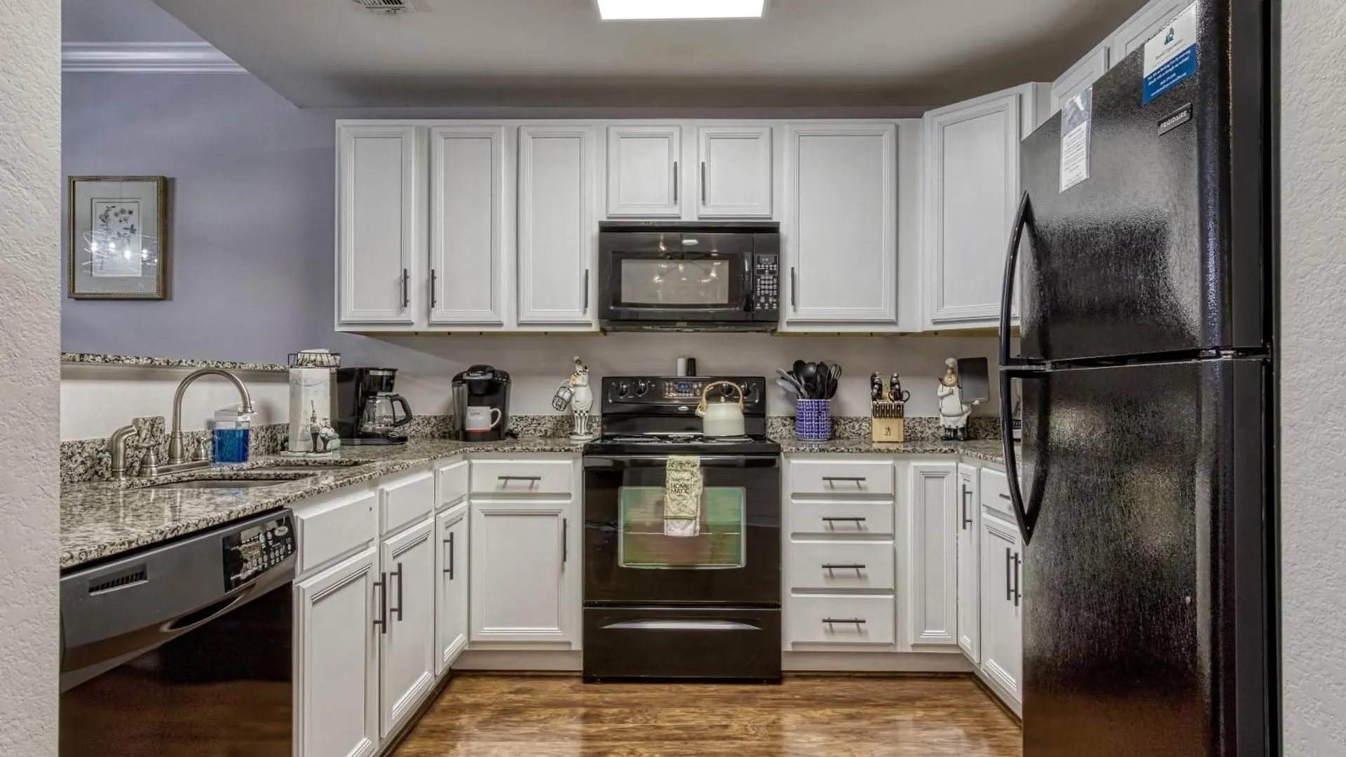 Luxurious Renovated, Pool, Basketball, Playground Holiday home Pigeon Forge