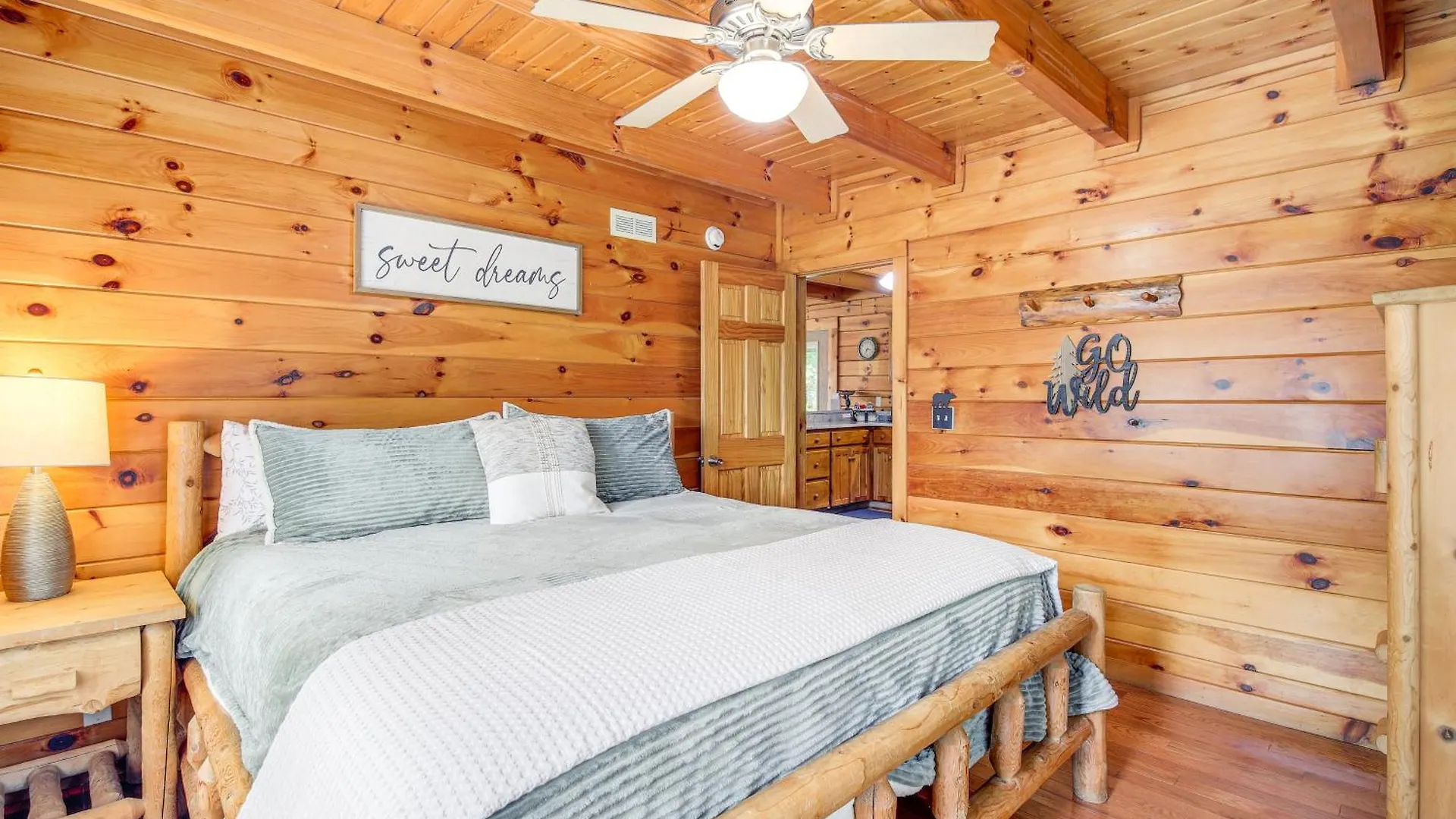 Premier Location And Hot Tub