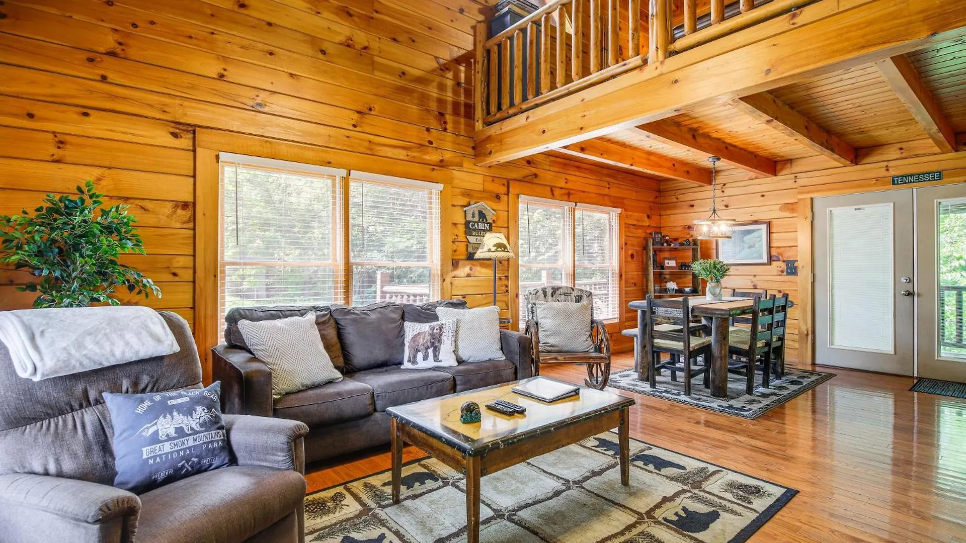Premier Location And Hot Tub