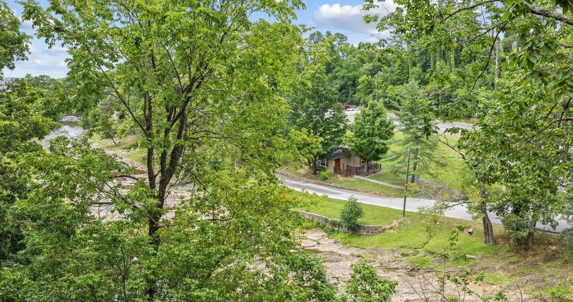 Cl403 Creekside Tranquility Holiday home Pigeon Forge