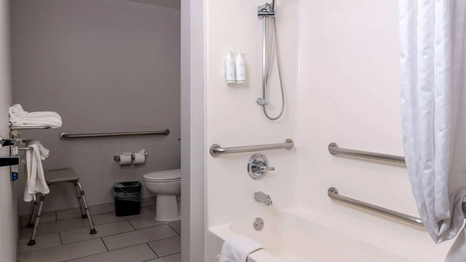 Microtel & By Wyndham Hotel Pigeon Forge