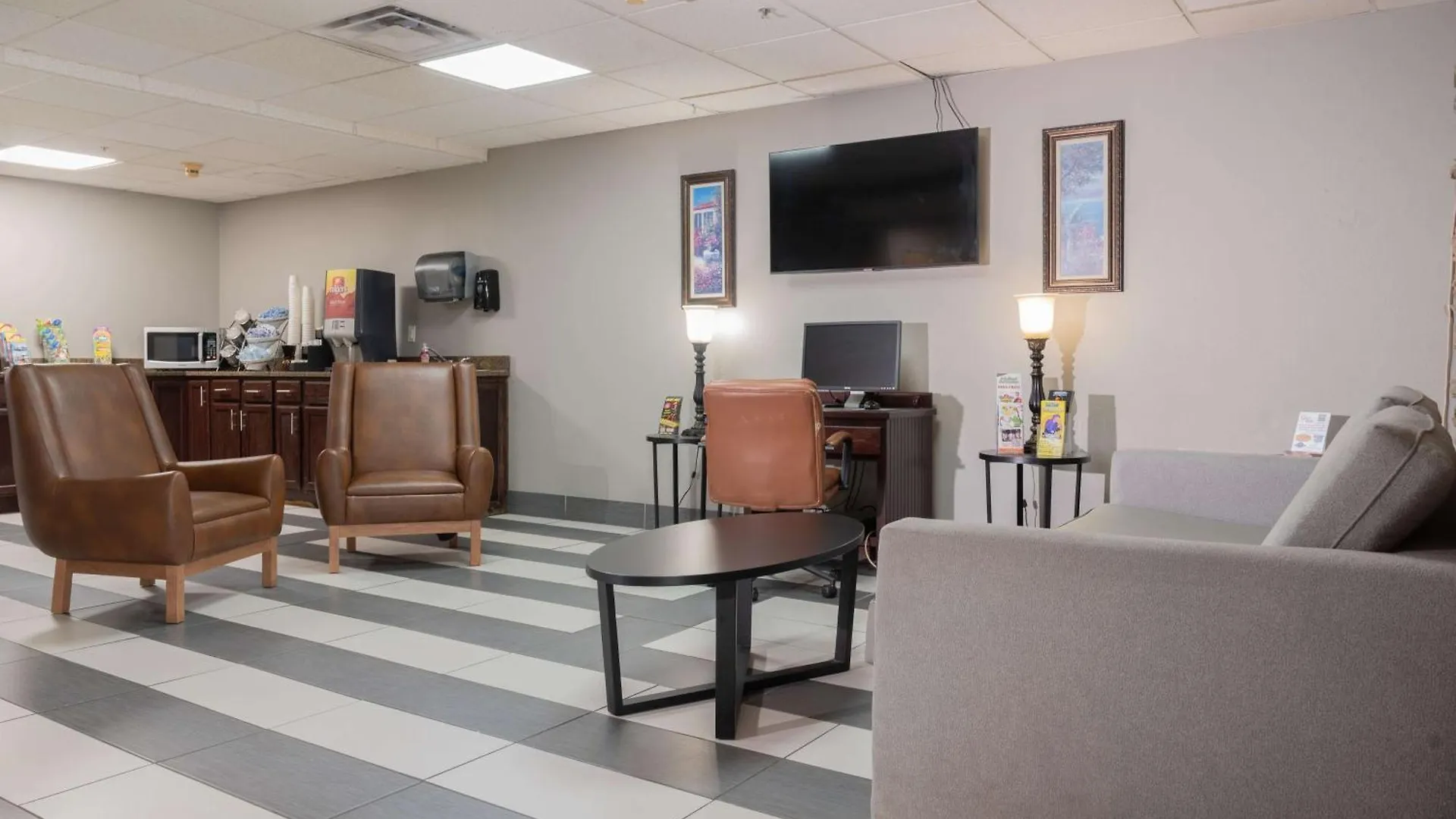 Microtel & By Wyndham Pigeon Forge