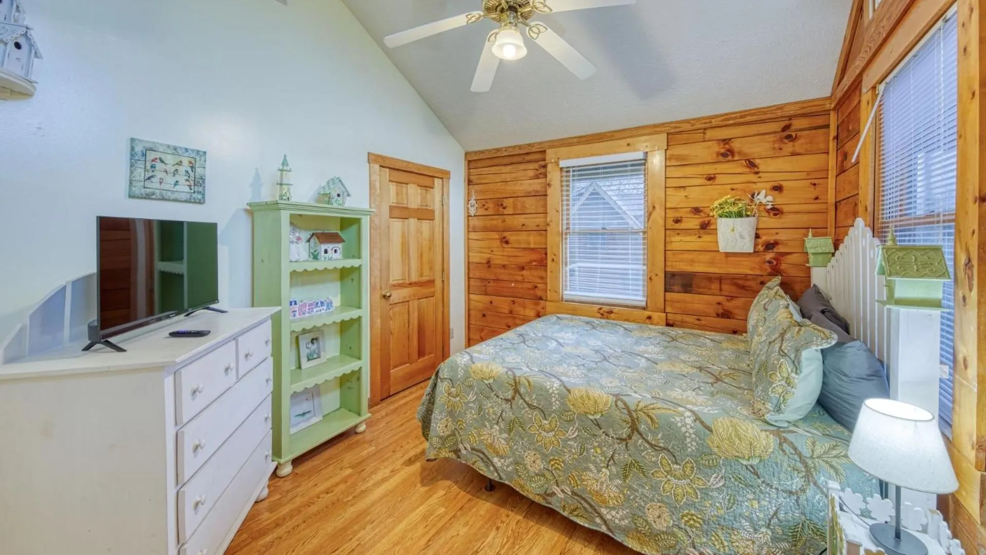 Holiday home Er24 - Honeysuckle Holler - Great Location,,close To Town *