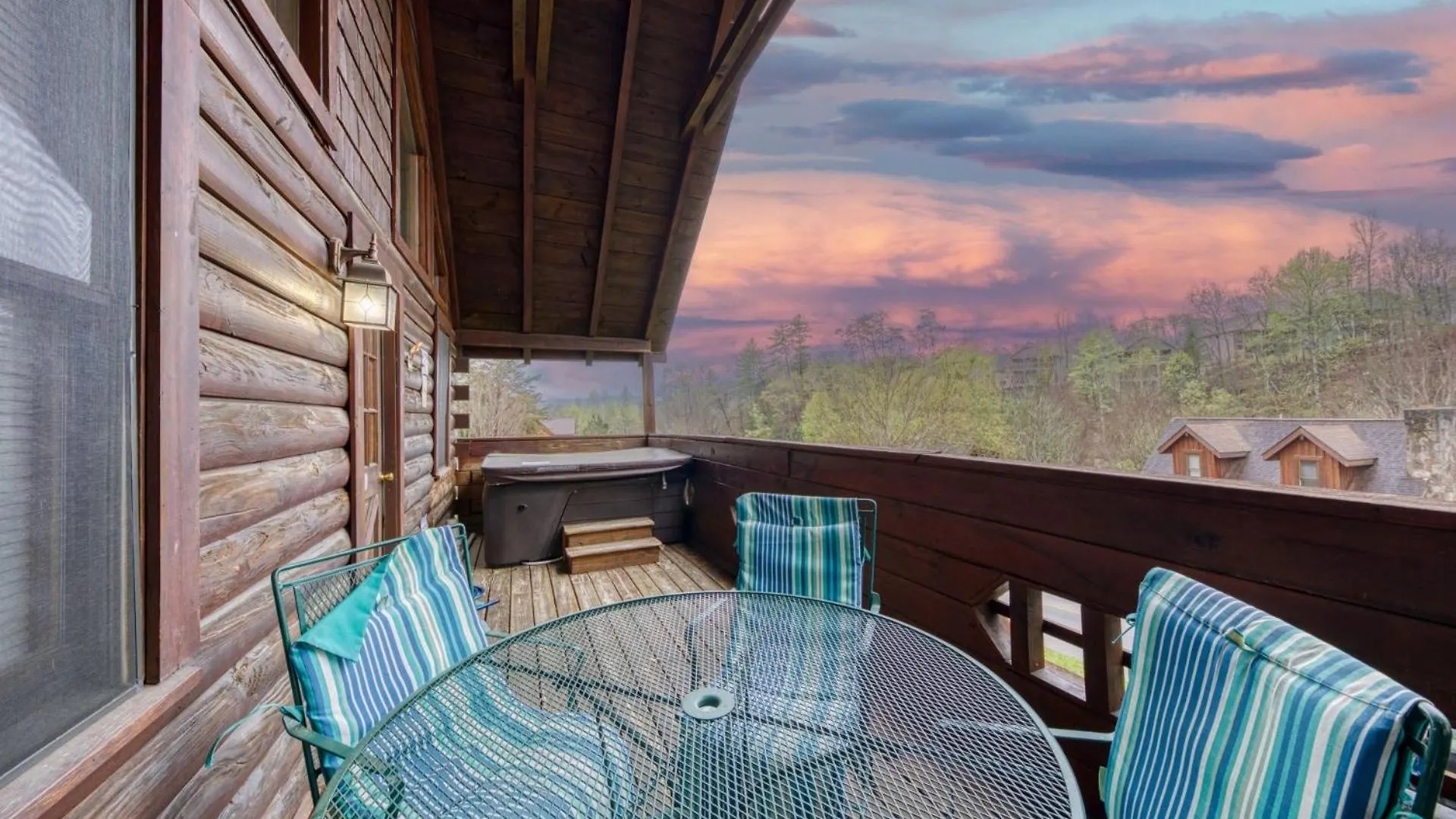 Er24 - Honeysuckle Holler - Great Location,,close To Town Pigeon Forge