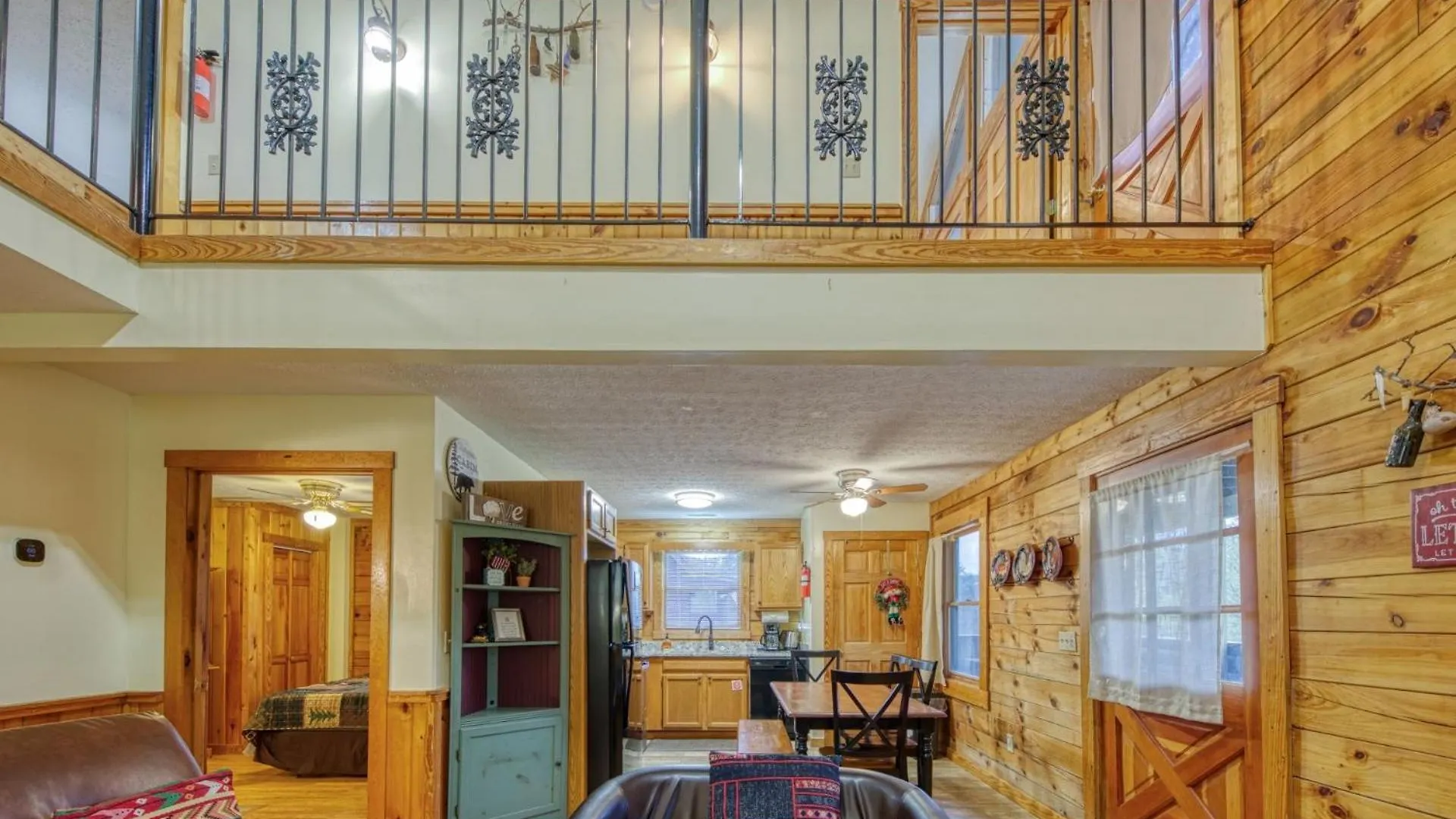 Holiday home Er24 - Honeysuckle Holler - Great Location,,close To Town *