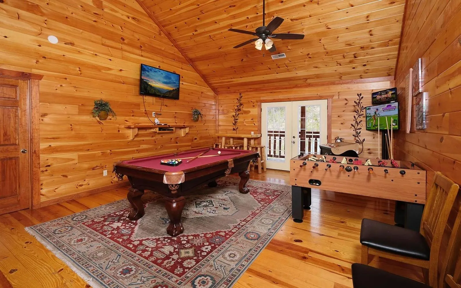 Jennies Cove Pigeon Forge