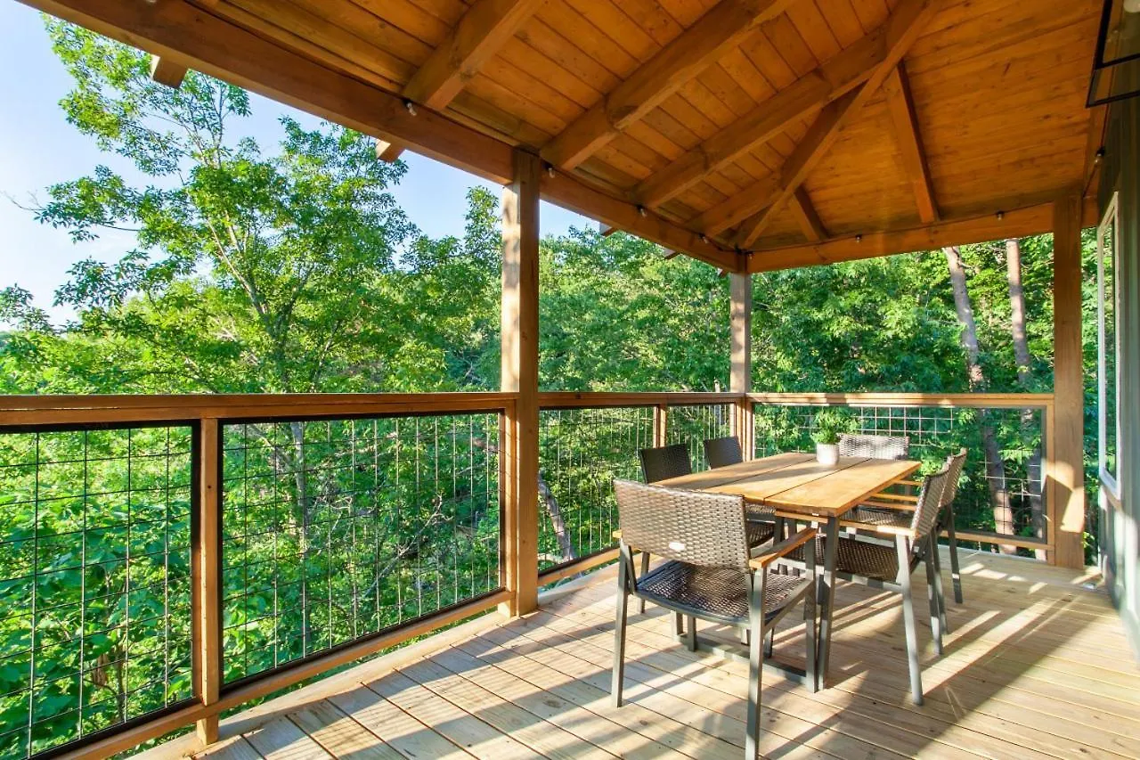 Smoky Mountain Retreat Pool Hot Tub Theater Games Holiday home Pigeon Forge