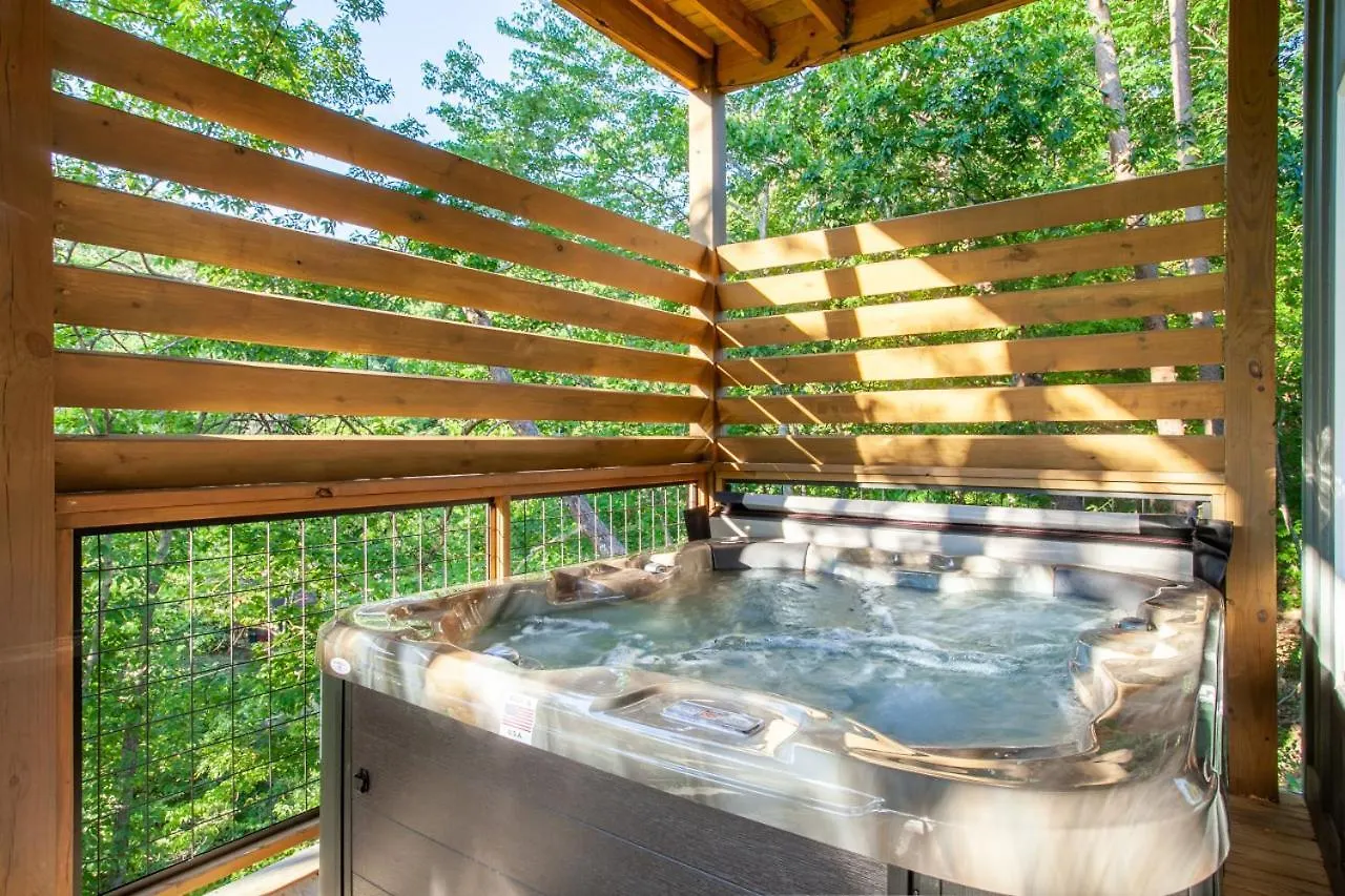 Smoky Mountain Retreat Pool Hot Tub Theater Games Holiday home Pigeon Forge