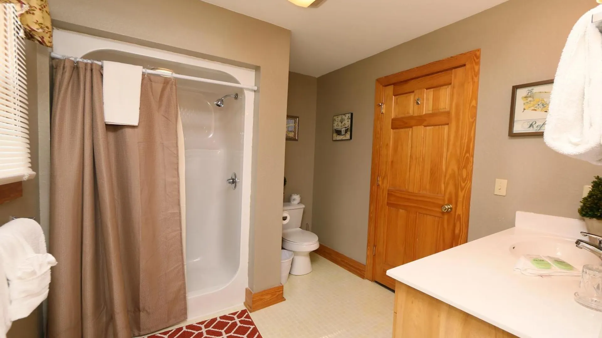 Pinnacle View 7a By Eden Crest Chalet *