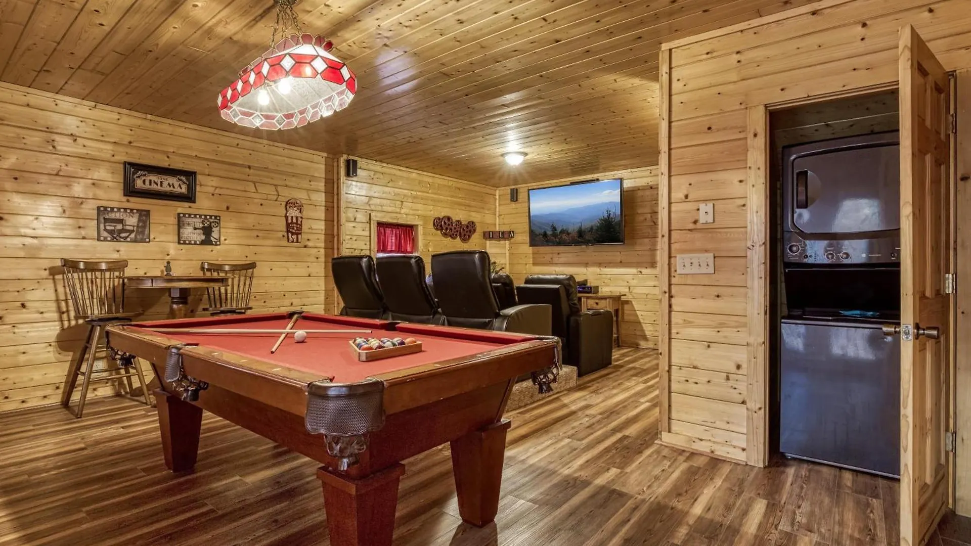 בית נופש Whispering Creek #302 *