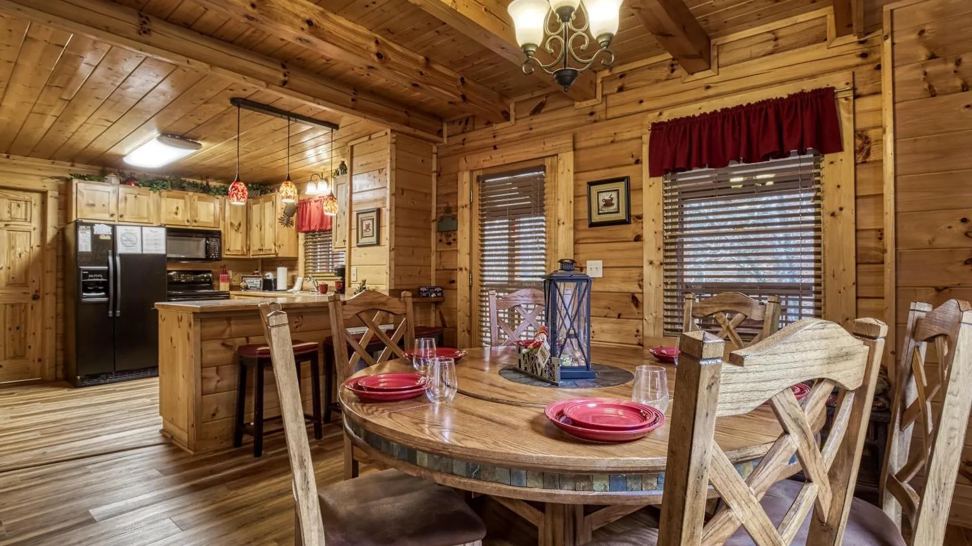 בית נופש Whispering Creek #302