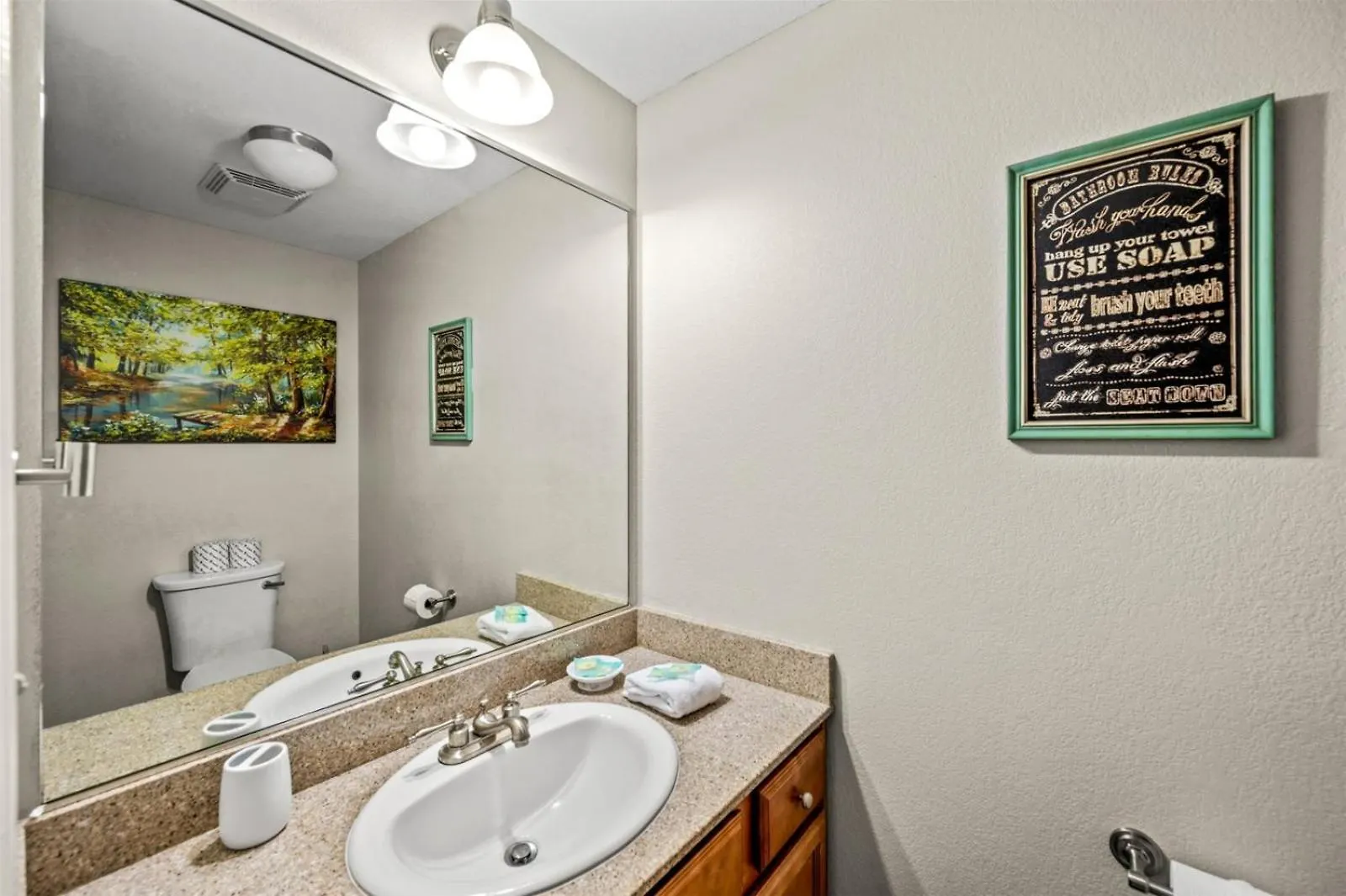 Apartment Smoky Mountain View Condo- Indoor Outdoor Pool, Walking Path, Playground, Basketball Pigeon Forge