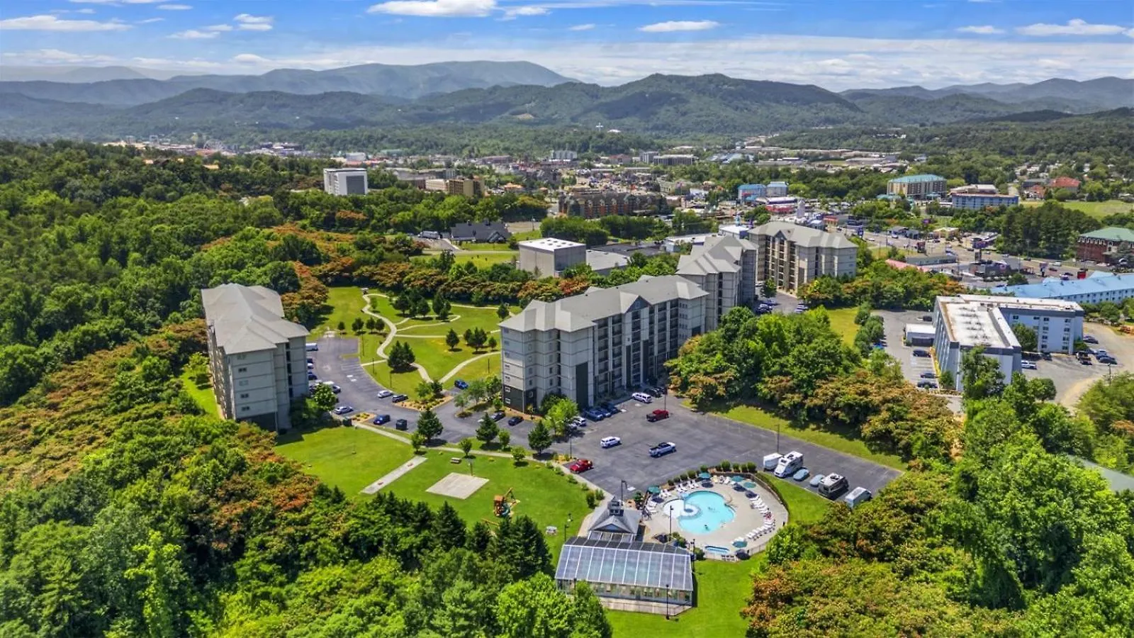 Smoky Mountain View Condo- Indoor Outdoor Pool, Walking Path, Playground, Basketball Apartment Pigeon Forge