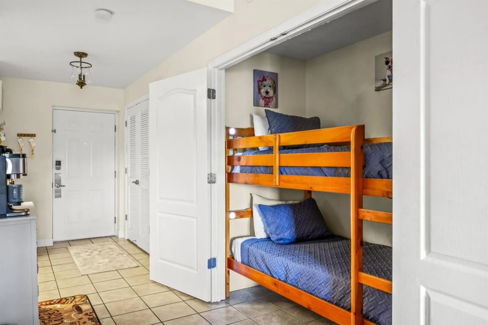 Smoky Mountain View Condo- Indoor Outdoor Pool, Walking Path, Playground, Basketball * Pigeon Forge