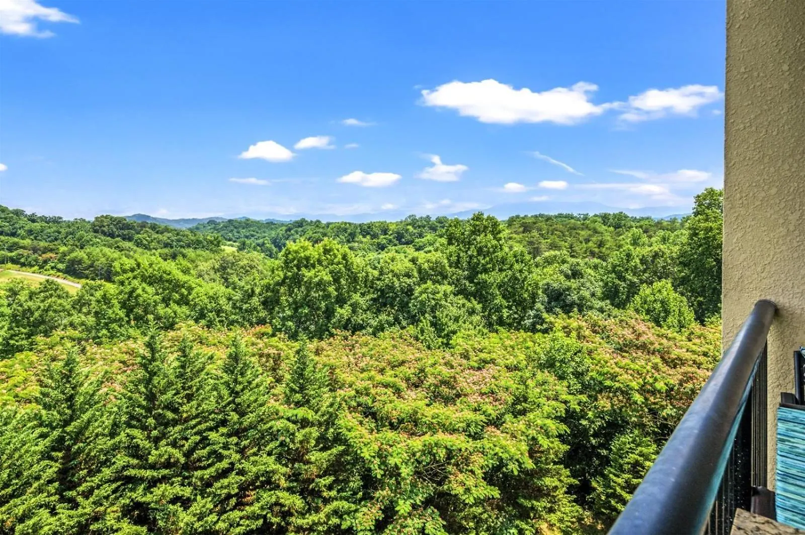 Smoky Mountain View Condo- Indoor Outdoor Pool, Walking Path, Playground, Basketball * Pigeon Forge