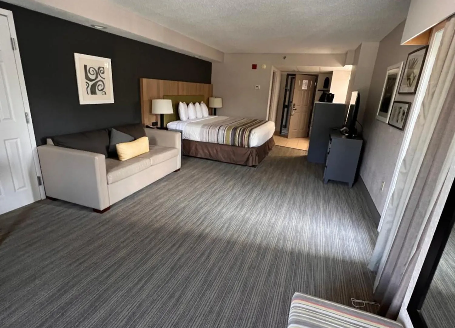 Country & By Radisson, South, Tn 3*