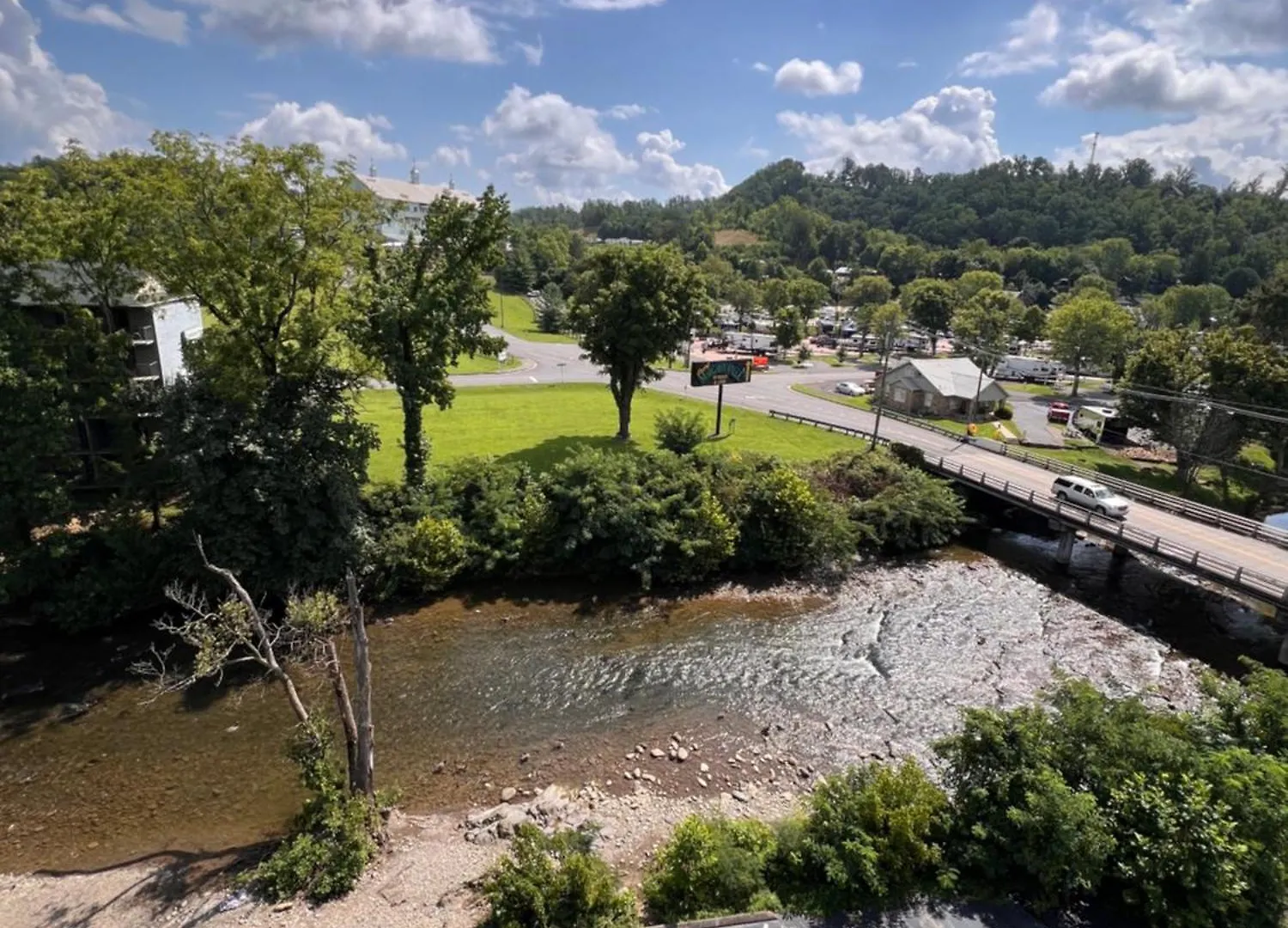 Country & By Radisson, South, Tn Pigeon Forge