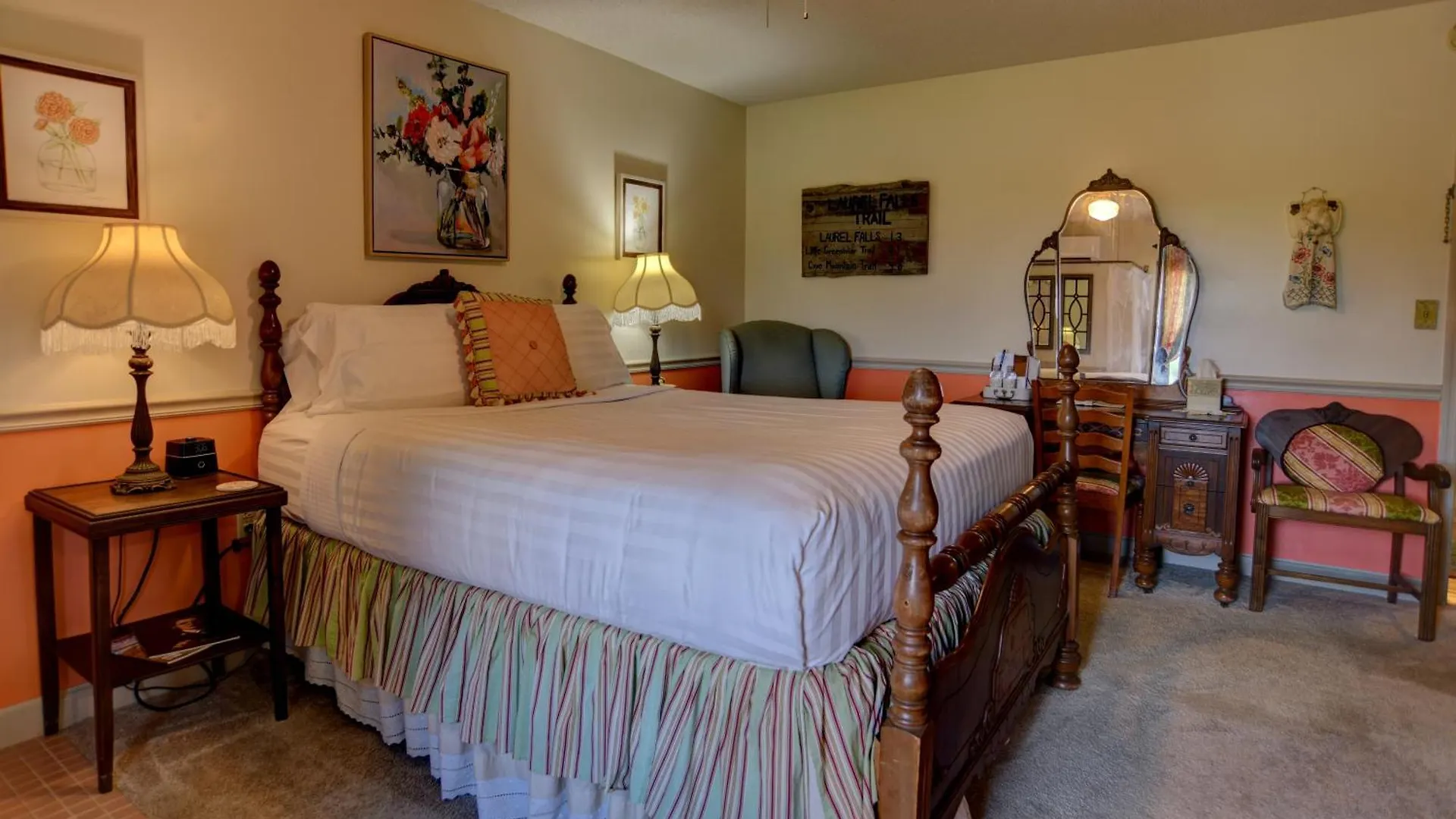Blue Mountain Mist Country Bed & Breakfast