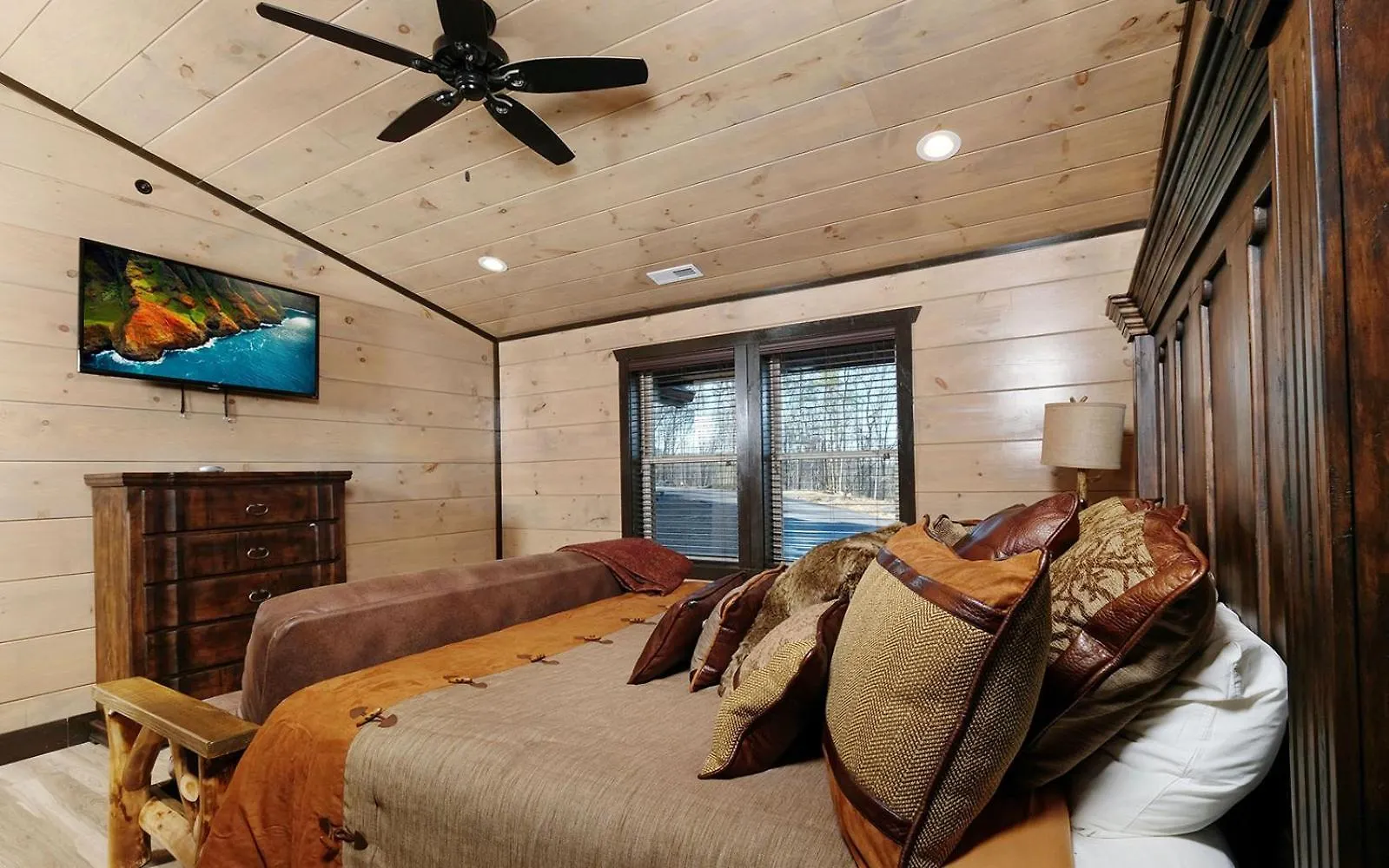 Hibernation Retreat Willa Pigeon Forge