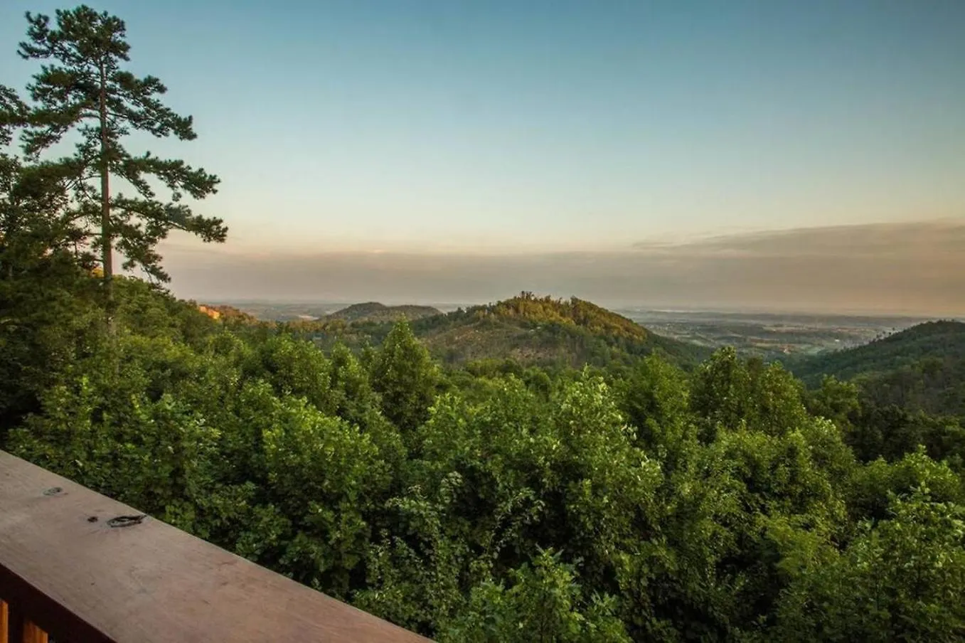 Amazing Views, Pool, Hot Tub, Pool Table, Arcade *