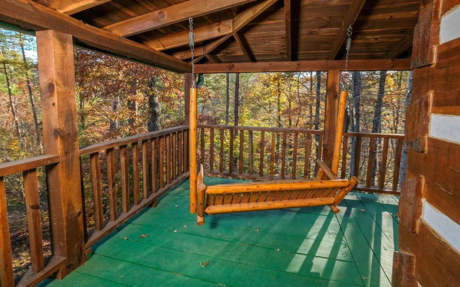 Laughing Bear Villa *