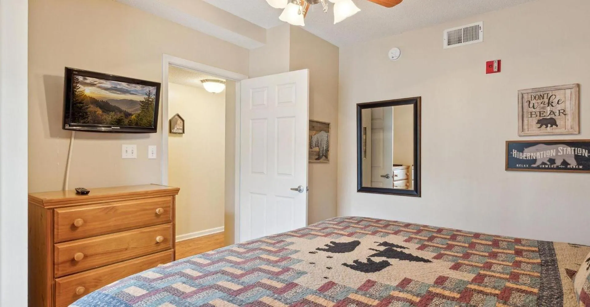 Wp241 Perfection * Pigeon Forge