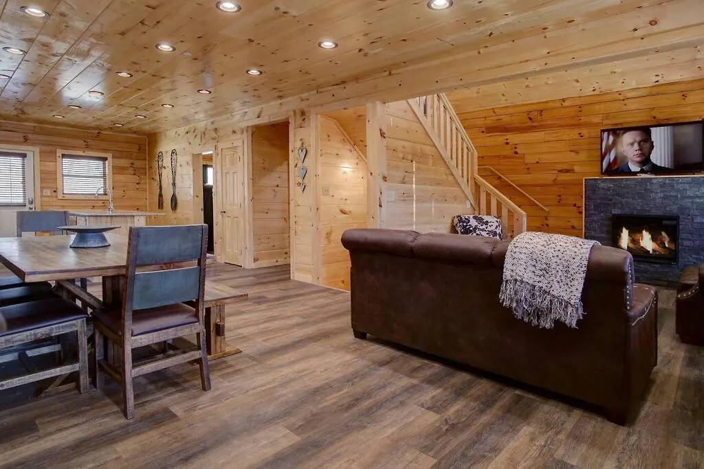 Newly Built! 5br-5bh-hottub-wifi-theater-pool Tble *
