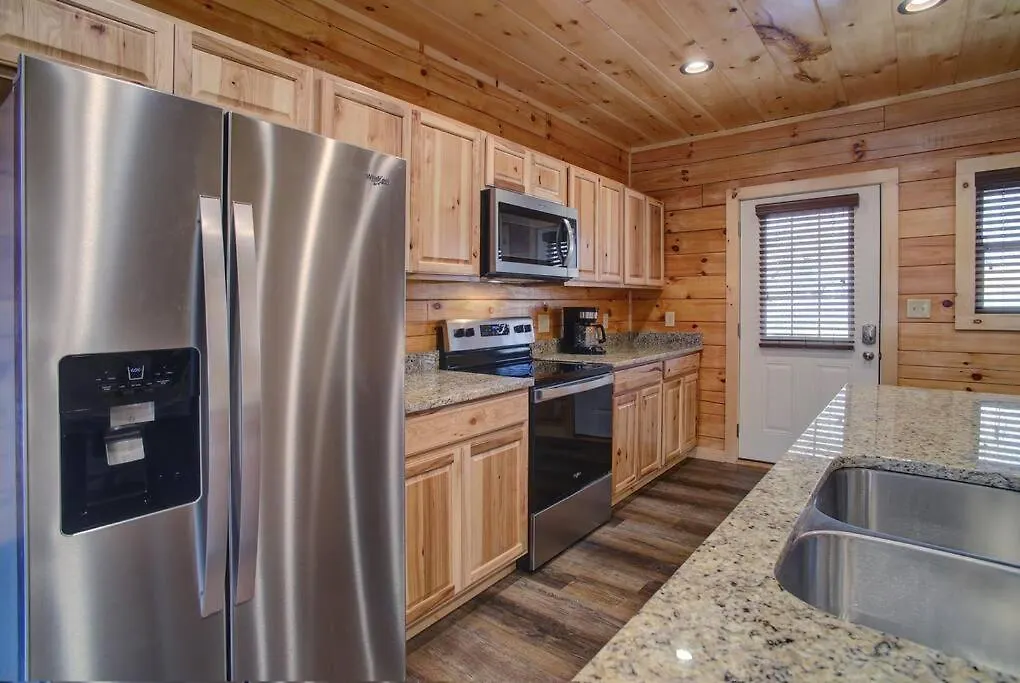 Newly Built! 5br-5bh-hottub-wifi-theater-pool Tble Holiday home
