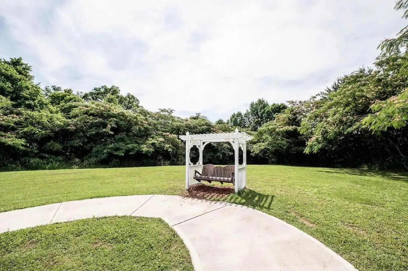 Holiday home Luxurious Renovated, Pool, Basketball, Playground *