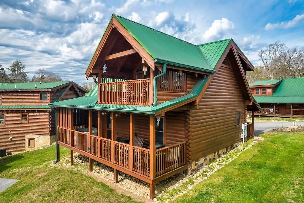 Groot's Place - 5 Min To Main Parkway!! Holiday home