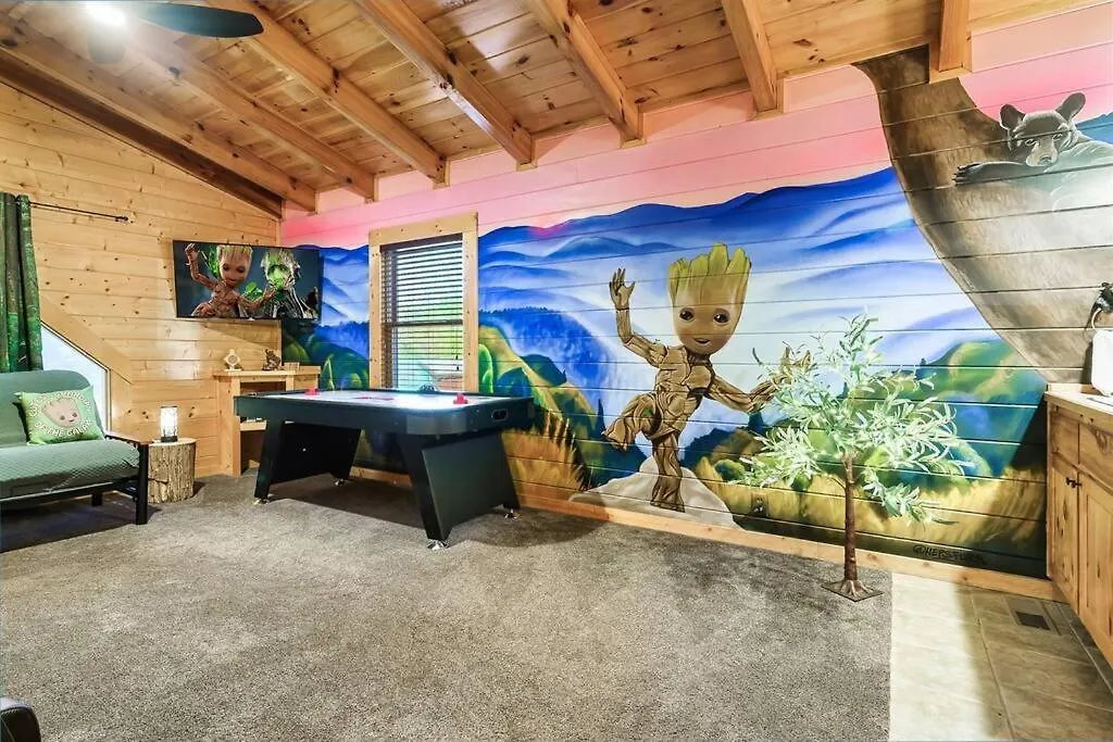 Groot's Place - 5 Min To Main Parkway!! Holiday home