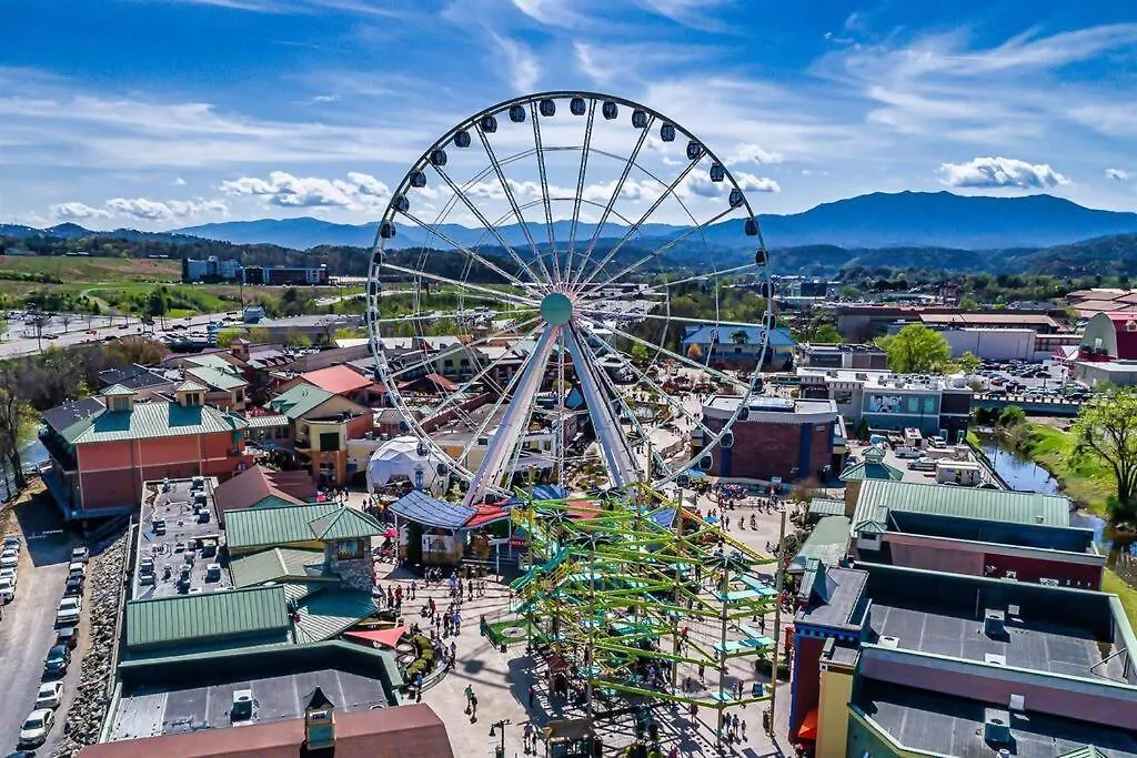 Groot's Place - 5 Min To Main Parkway!! Pigeon Forge