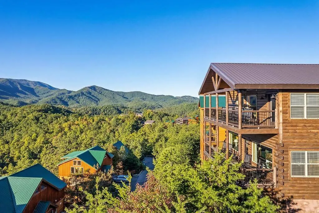 Highland View Pigeon Forge