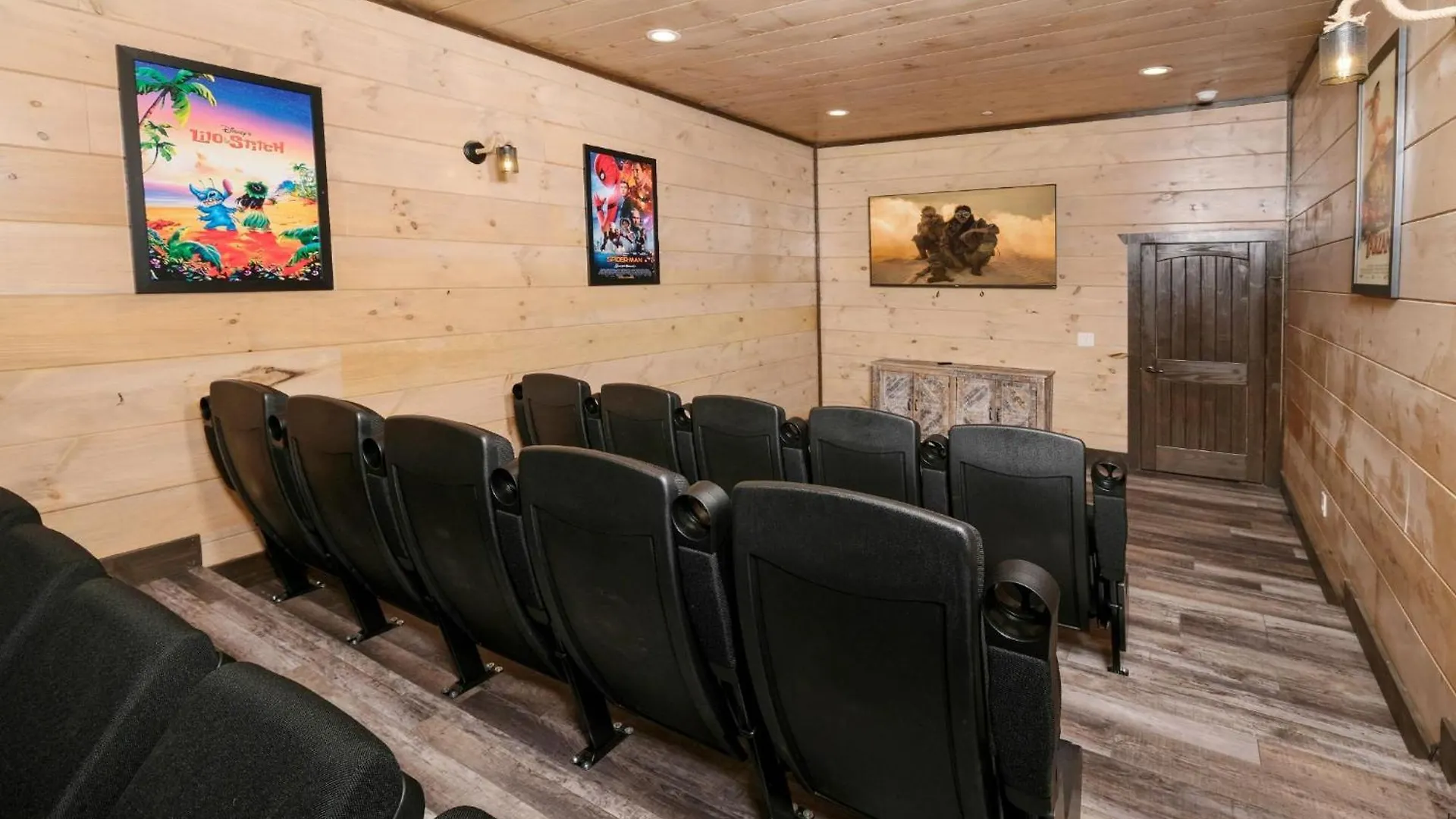 Swim And Gym Mansion Pigeon Forge