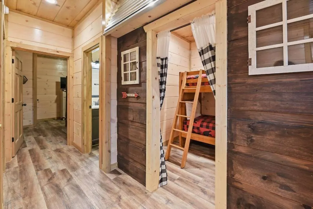 4bd-2bh-pool Community-hottub-parking-wifi *