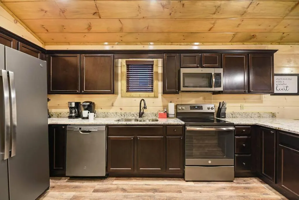 4bd-2bh-pool Community-hottub-parking-wifi Pigeon Forge