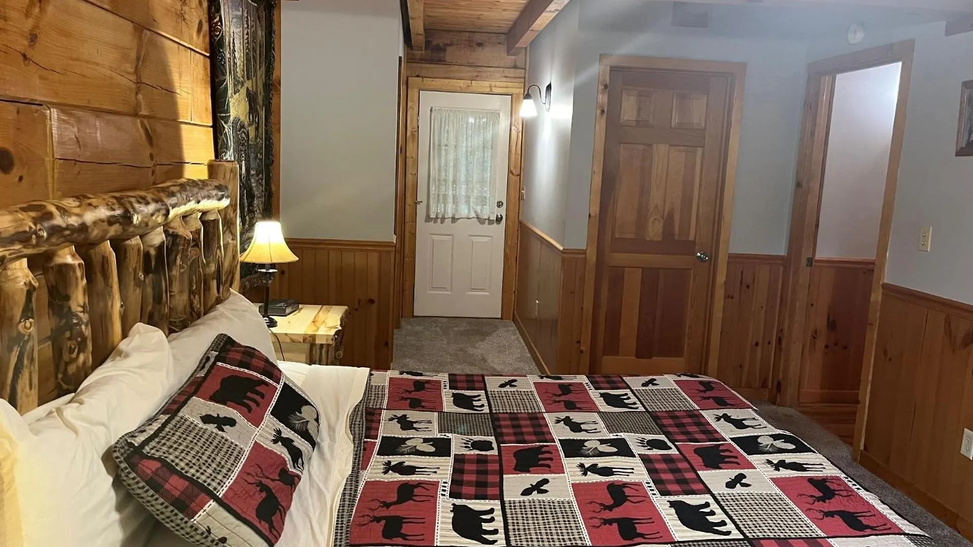 Er27- Bear Naked - Great Location- Close To Town * Pigeon Forge