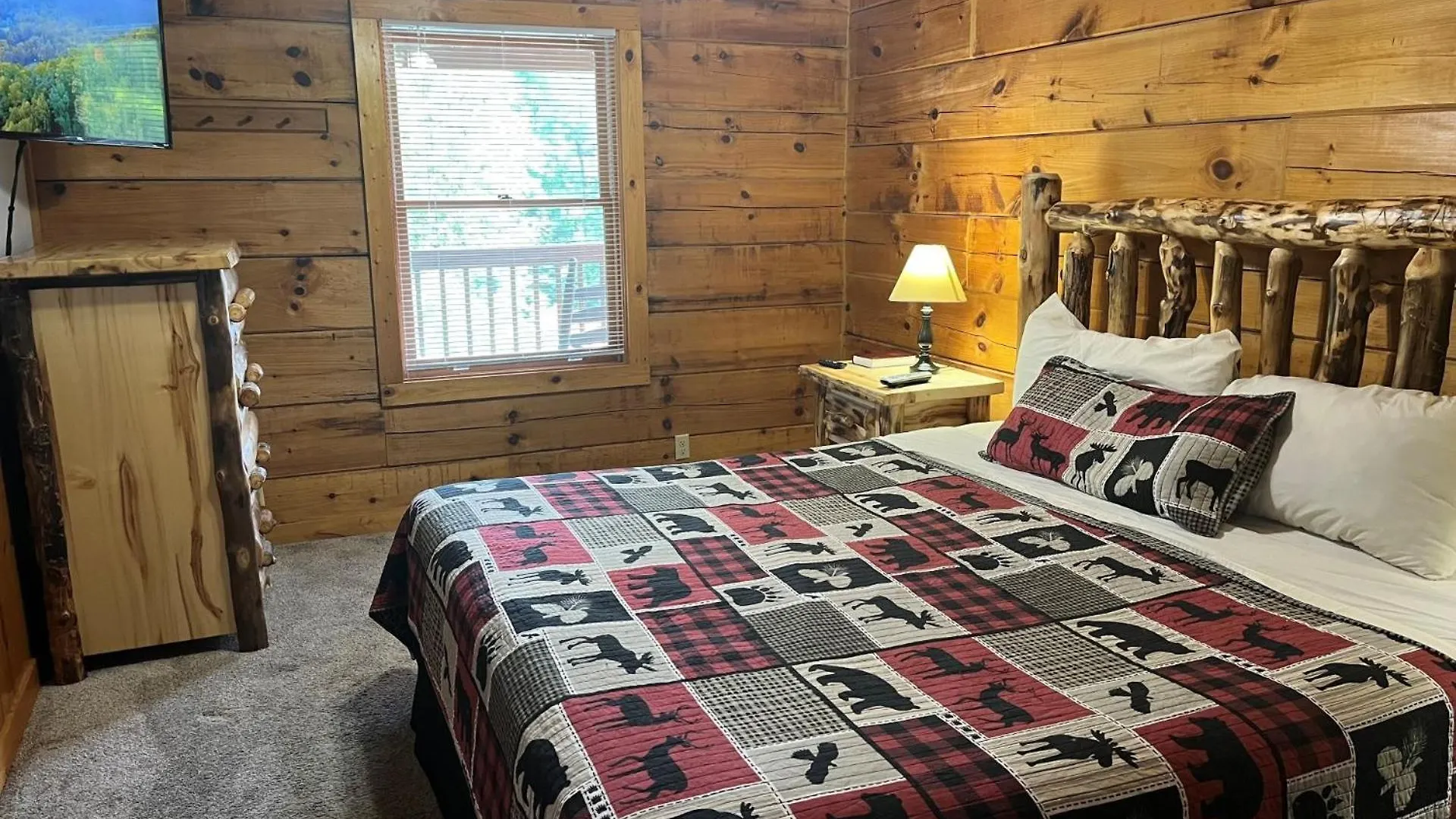 Holiday home Er27- Bear Naked - Great Location- Close To Town *