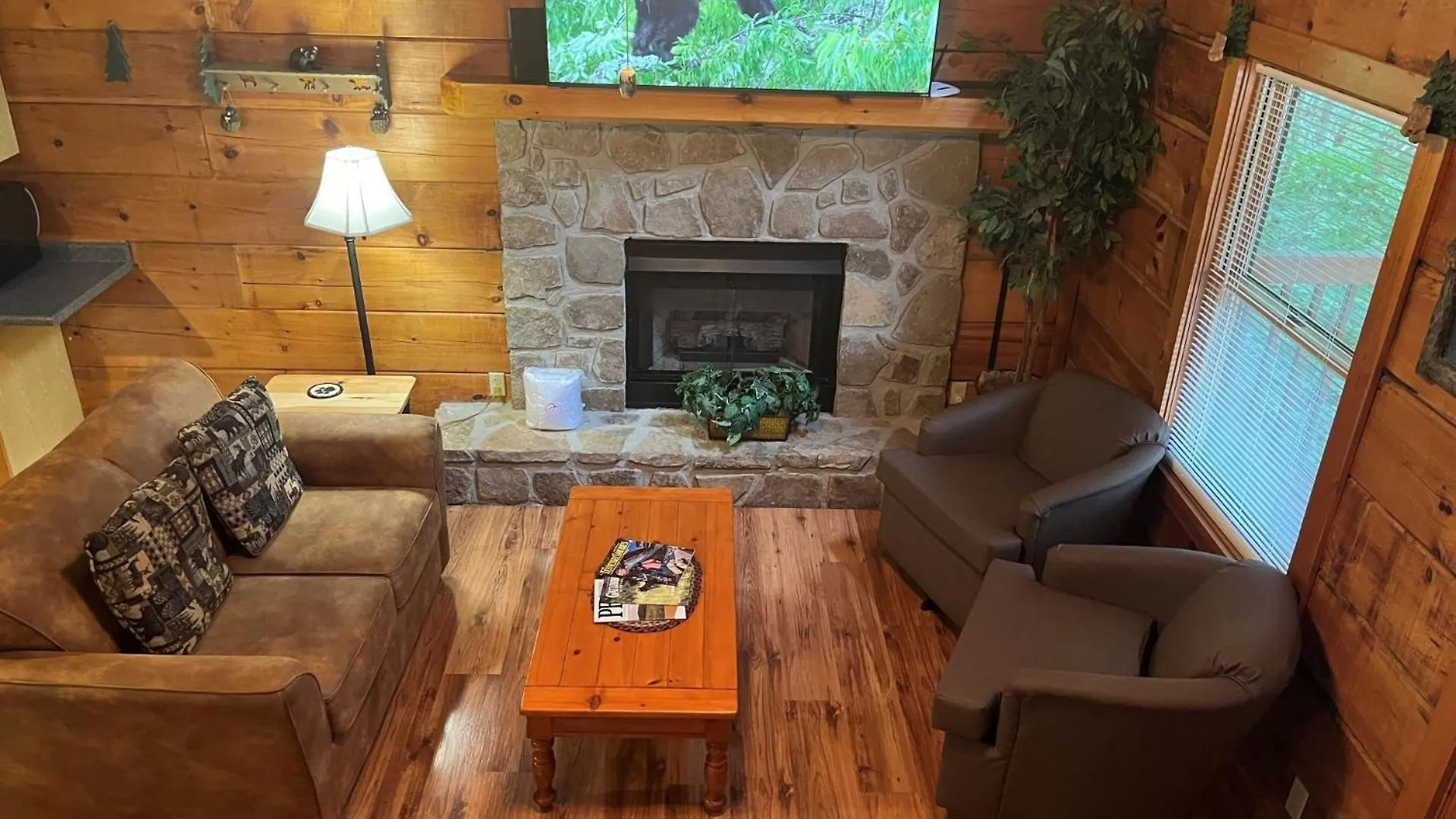 Holiday home Er27- Bear Naked - Great Location- Close To Town *