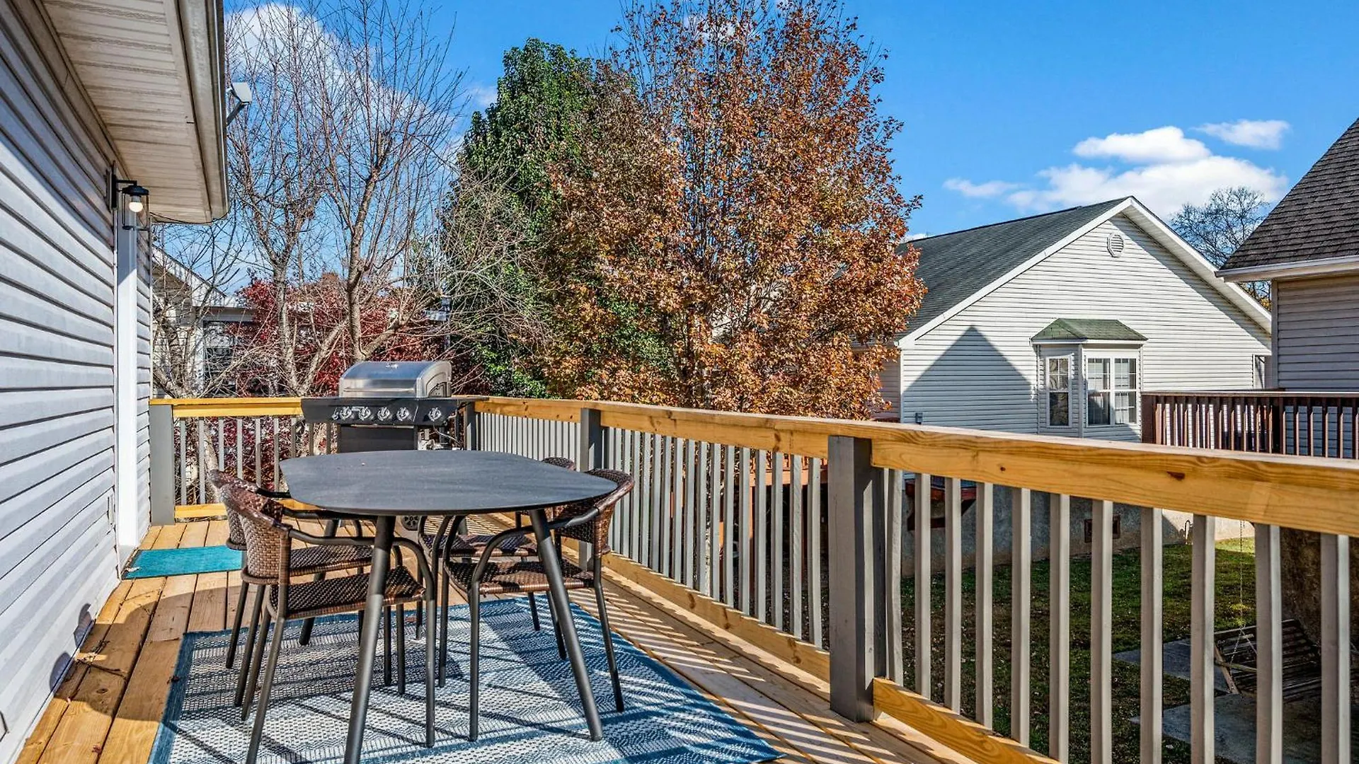 Izzys Getaway A Cozy Retreat In With Hot Tub Game And River Access * Pigeon Forge