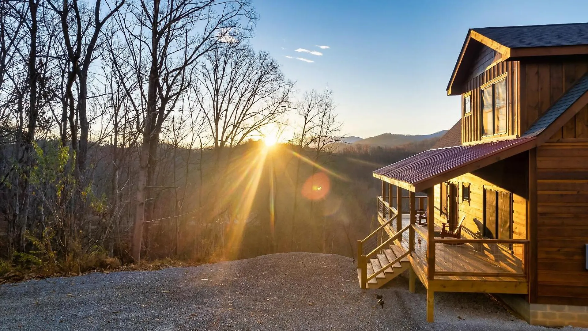 Scenic Views, Game Room, Hot Tub, Fireplace, Bbq Pigeon Forge