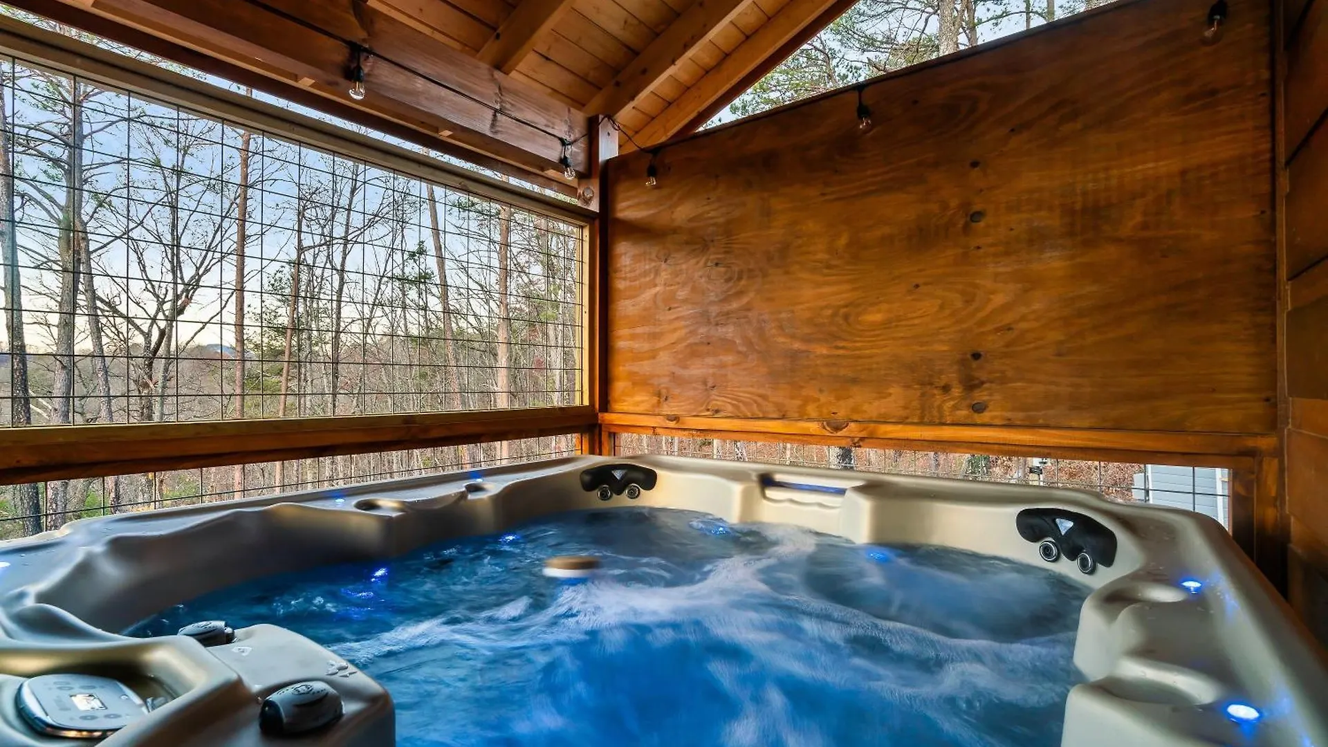 Holiday home Scenic Views, Game Room, Hot Tub, Fireplace, Bbq Pigeon Forge