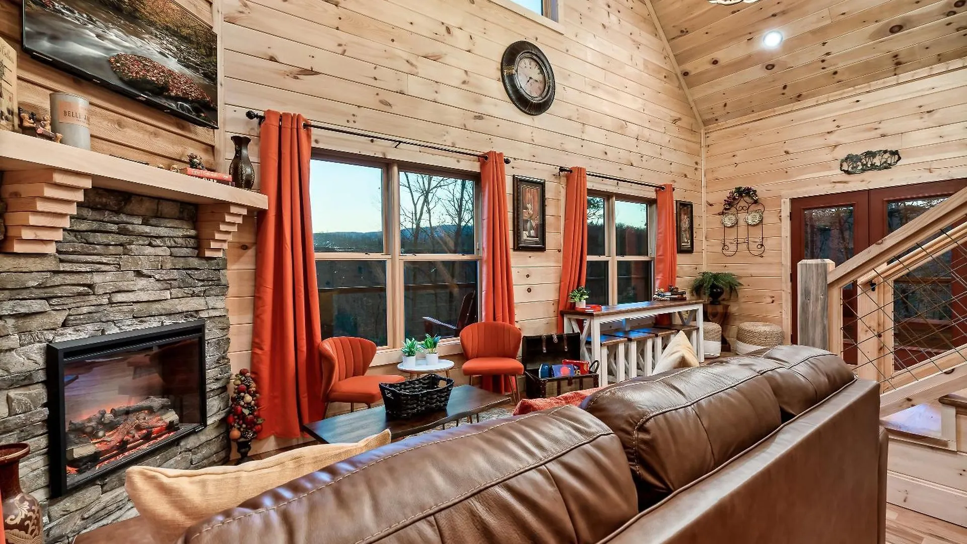 Scenic Views, Game Room, Hot Tub, Fireplace, Bbq Holiday home Pigeon Forge