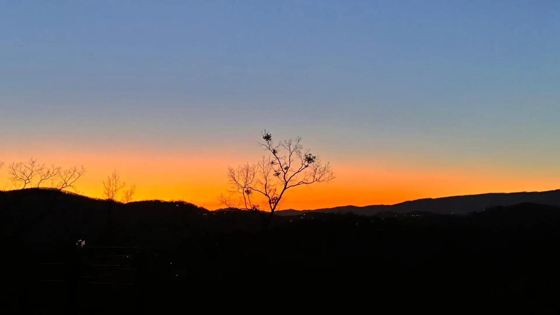 Smoky - Glowing Twilight Holiday home Pigeon Forge