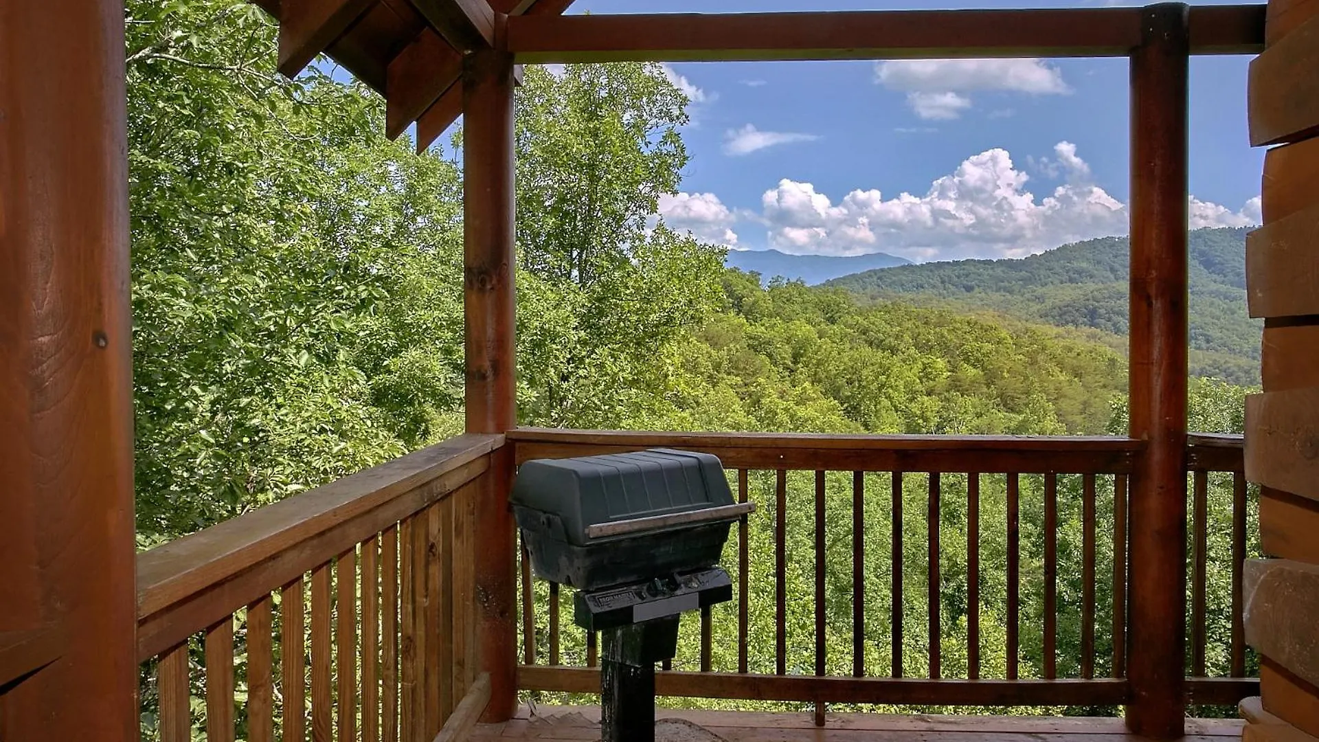 A Mountain View Theater Pigeon Forge