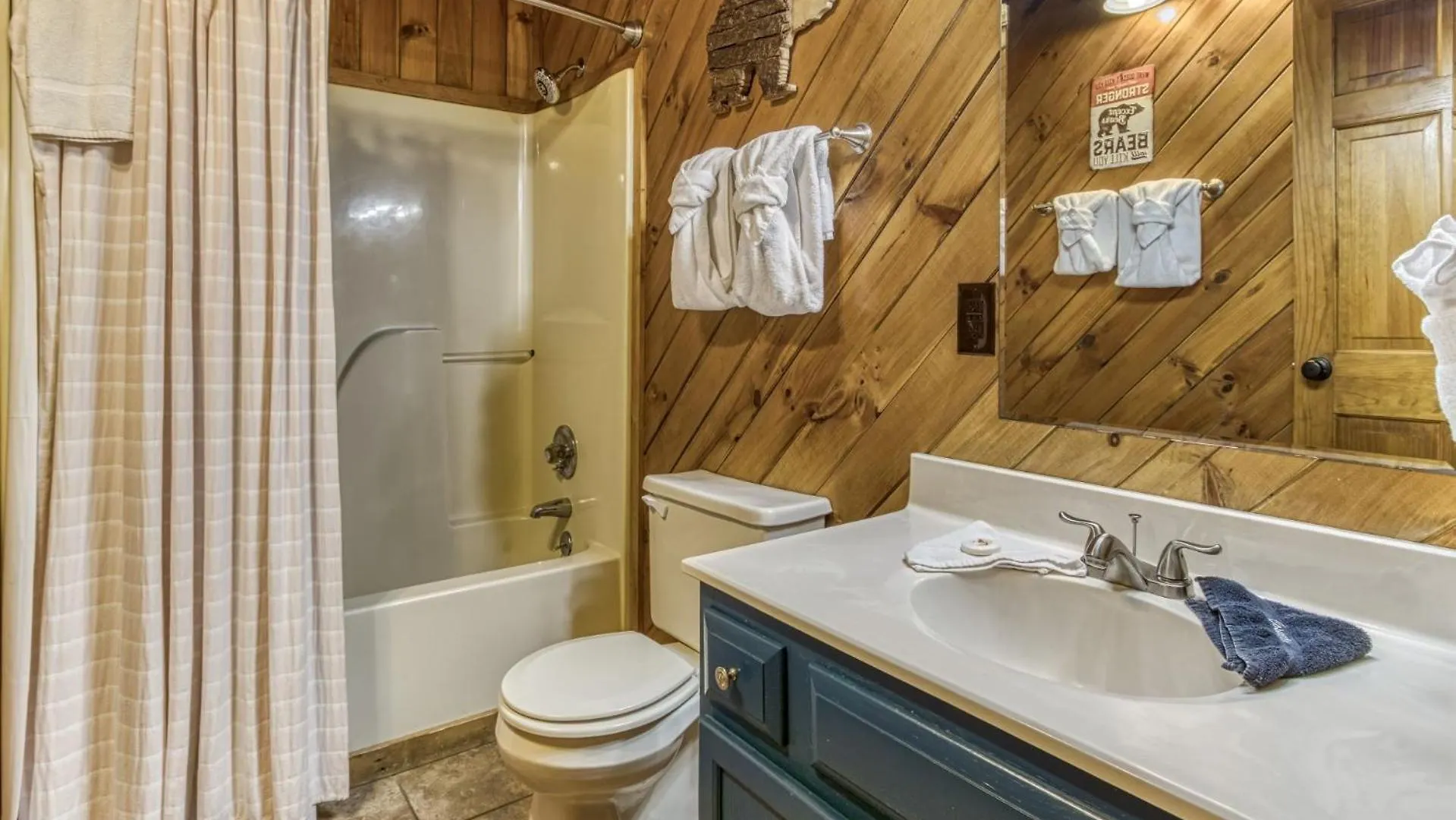 Holiday home Er47 - Moody Blue - Great Location, Close To The Action! Pigeon Forge
